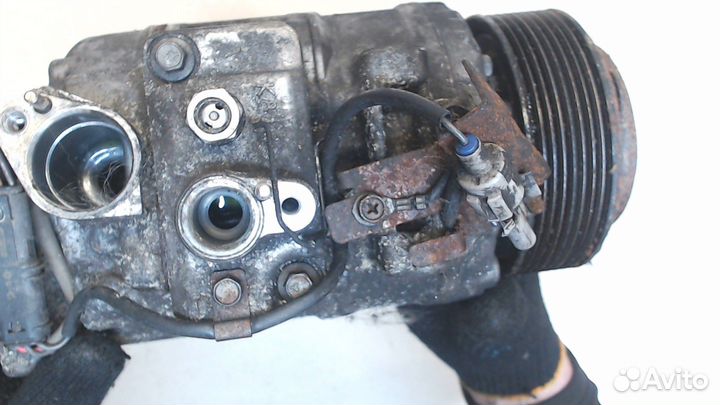 Компрессор кондиционера BMW X5 E70, 2011