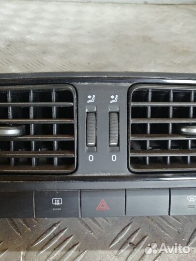 Дефлектор воздушный Volkswagen Polo 614 cfna