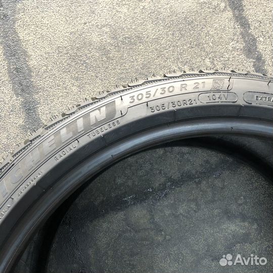 Michelin Pilot Alpin 5 265/35 R21 и 305/30 R21 104V