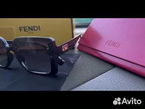 Солнцезащитные очки женские Fendi