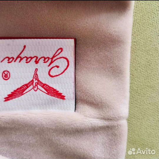 Шапка со стразами swarovski Garaya