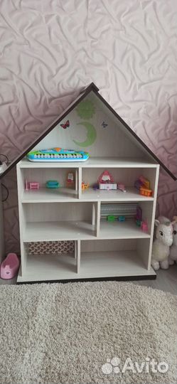 Большой кукольный домик