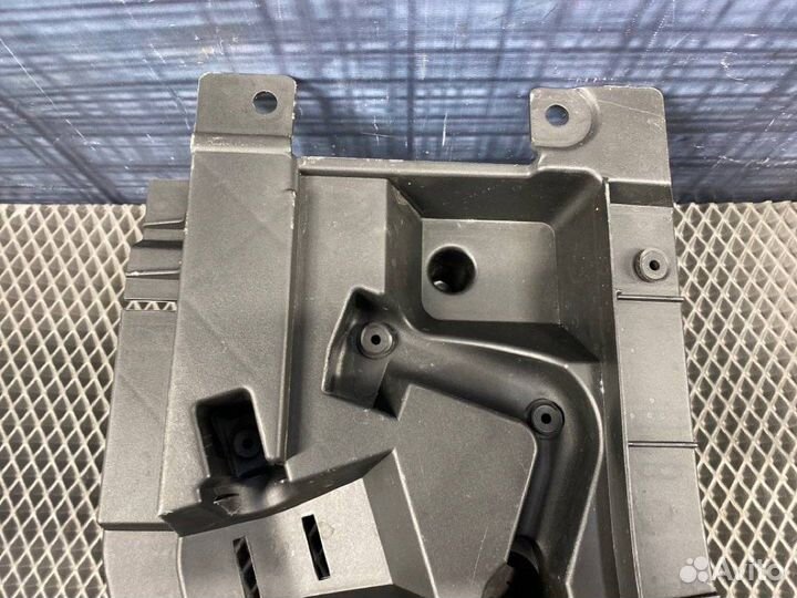 Отсек под инструмент Bmw X5 E53 M54 2006