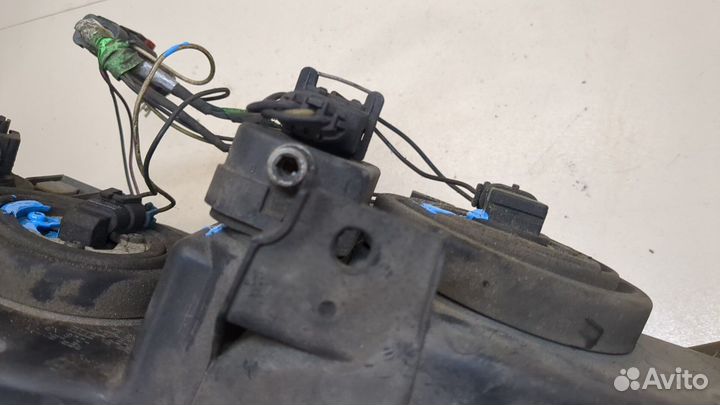 Фара (передняя) левая Jeep Grand Cherokee, 2007