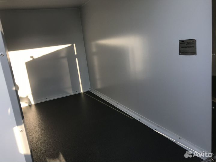 Фургон на вис новый изотермический