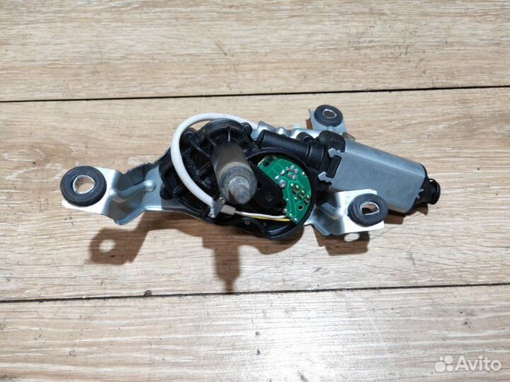 Мотор стеклоочистителя задний Volvo Xc90 D5244T4