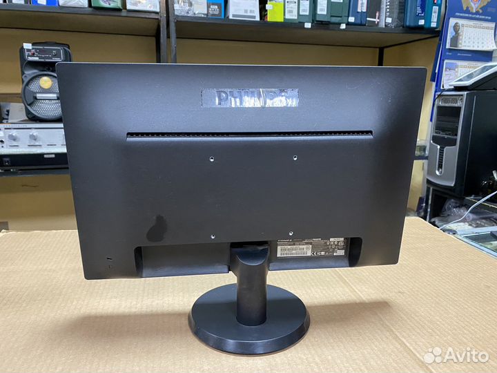 Монитор 19 philips (диагональ 48 см )