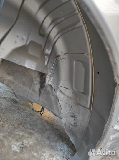 Крыло заднее правое Subaru Legacy BLE EZ30D