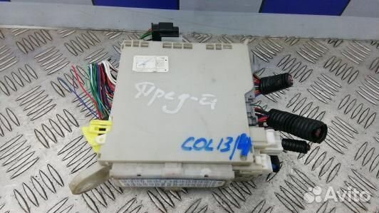 Блок предохранителей lexus LS 4 (COL13M104)