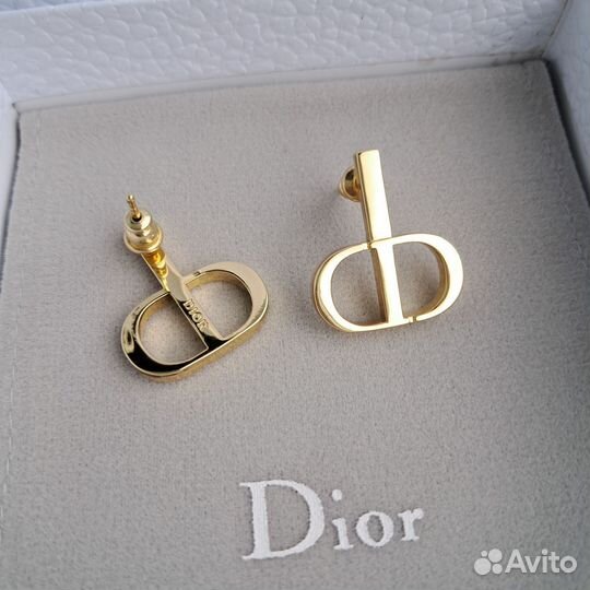 Серьги Dior 30 montaigne