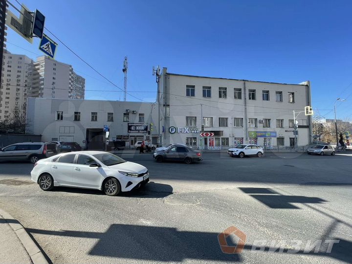 Помещение с высоким потолком