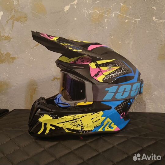 Мотошлем кроссовый новый