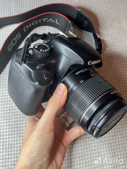 Фотоаппарат Canon EOS 1100D