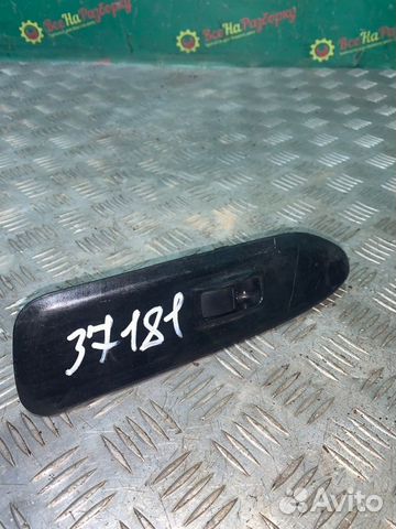 Кнопка стеклоподъемника переднего правого