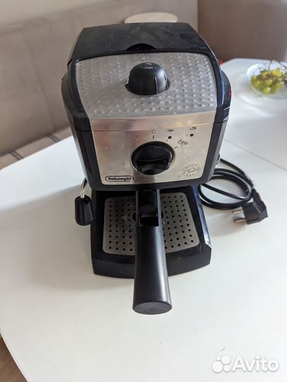 Кофеварка рожковая Delonghi EC155