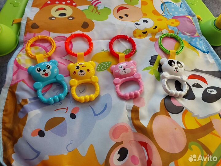 Развивающий коврик с пианино