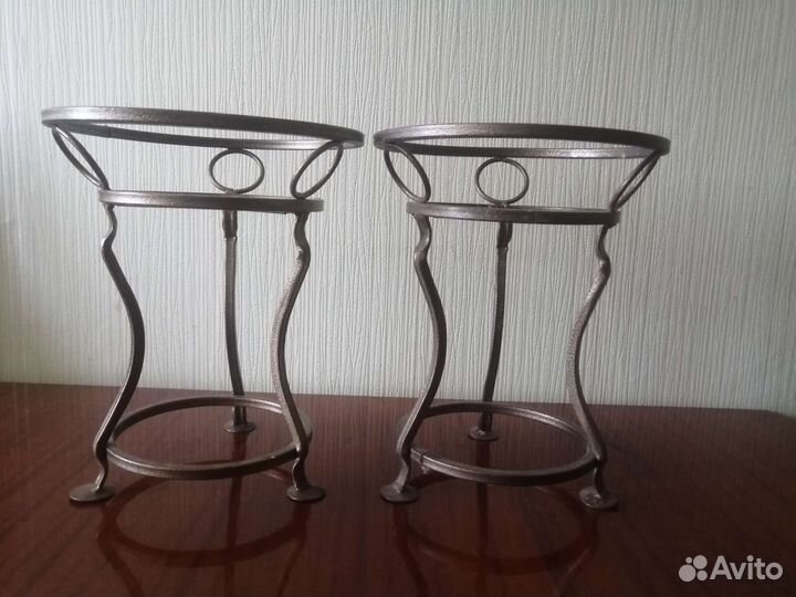 Подставка для цветов напольная металлическая