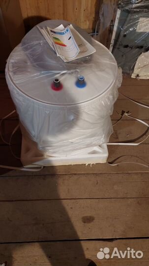 Накопительный газовый водонагреватель Ariston моде