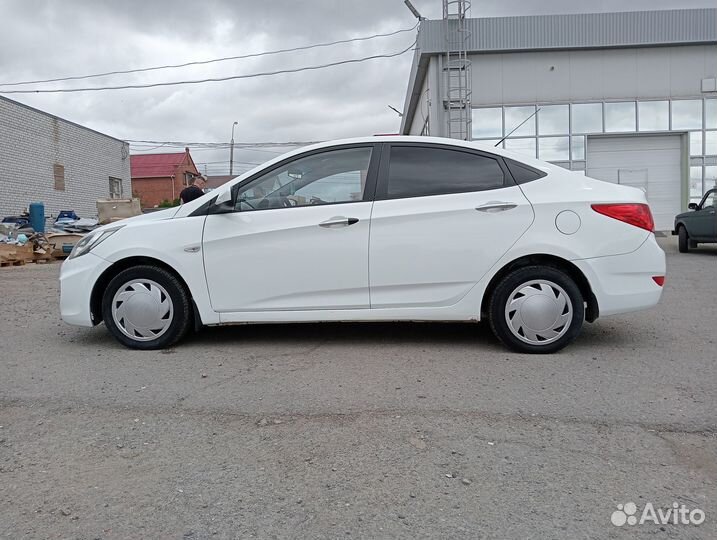 Hyundai Solaris 1.4 МТ, 2013, 185 125 км