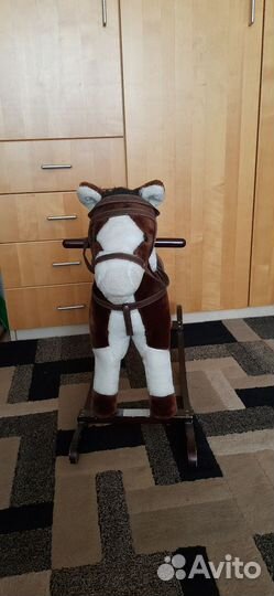 Детская качалка лошадь