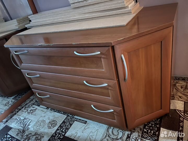 Комод и Зеркало