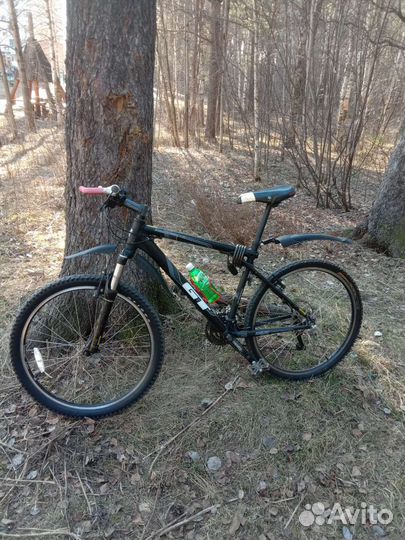 Велосипед gt avalanche 1 0