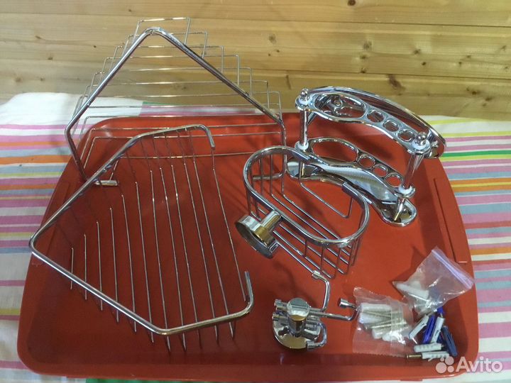 Набор металлических принадлежн. для ванны.Новые