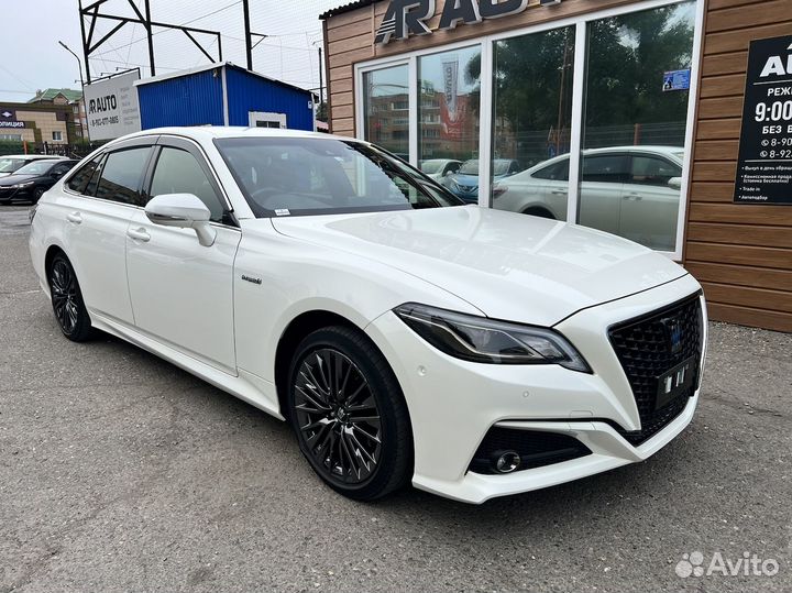 Toyota Crown, 2019