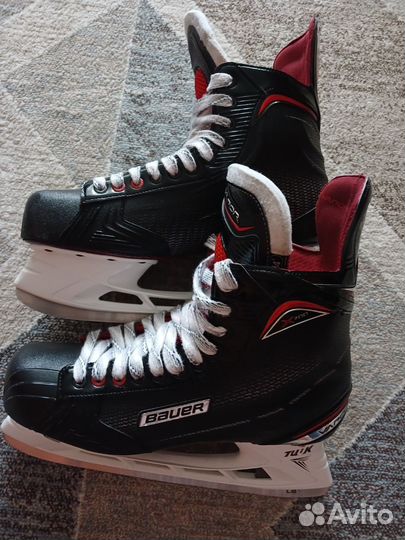 Коньки хоккейные 47 размер