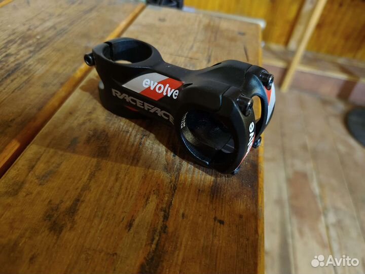 Вынос Race Face Evolve