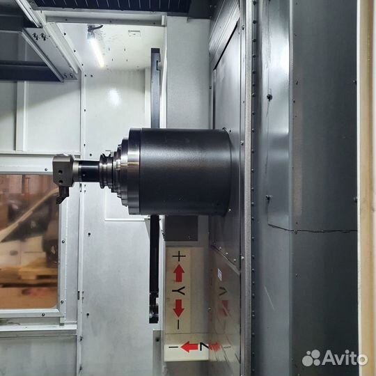 Горизонтальный обрабатывающий центр HMC800D