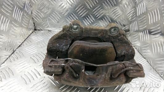 Суппорт тормозной передний правый peugeot 307 (96E