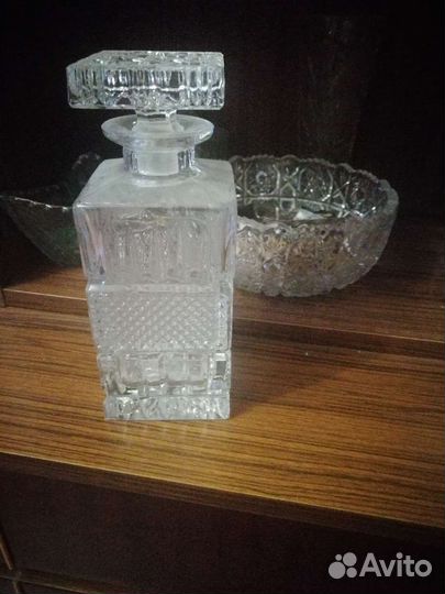 Графин хрустальный
