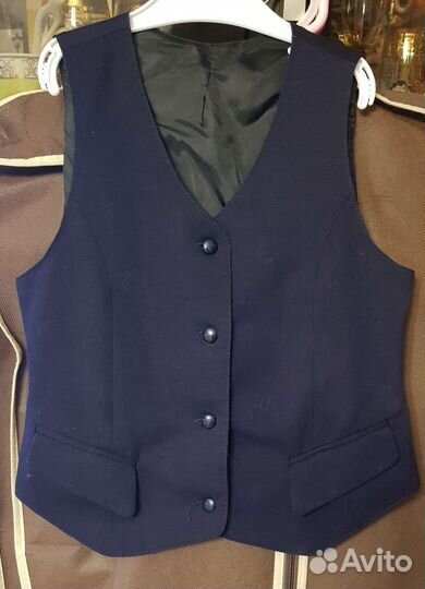 Школьная жилетка для девочки рост 128