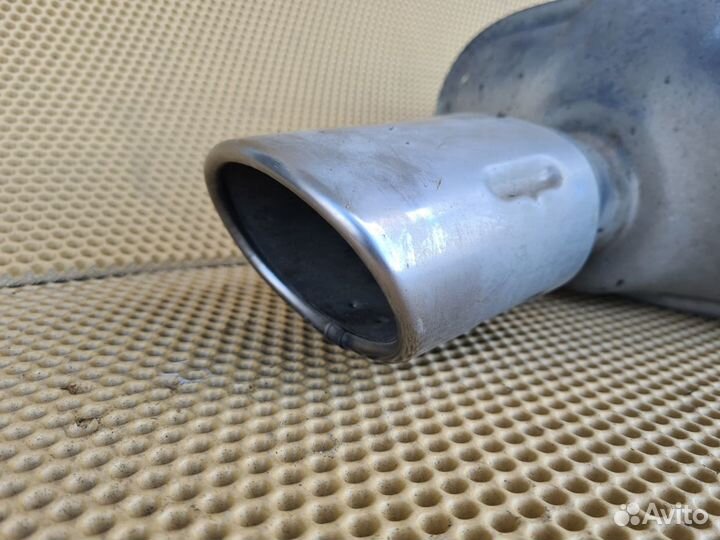 Глушитель задний левый Infiniti M25 M37 Q70 Y51