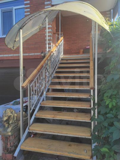 Дом 325 м² на участке 15 сот.