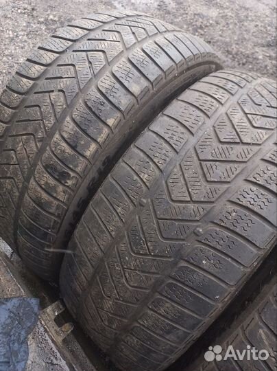 Pirelli Winter Sottozero 3 245/45 R19 102V