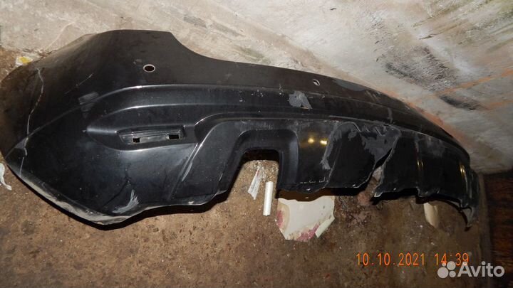 Бампер задний Рено Дастер 2013 оригинал битый