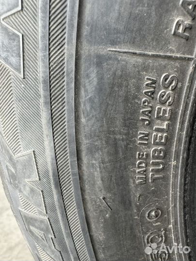 Bridgestone Blizzak Revo GZ 215/60 R16 Q