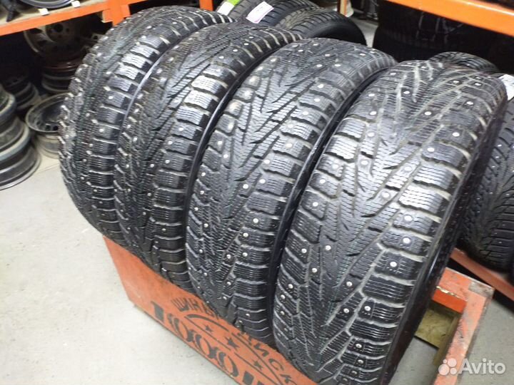 Nokian Tyres Hakkapeliitta 7 SUV 215/70 R17
