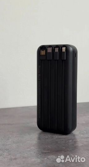 Повербанк аккумулятор с беспроводной зарядкой