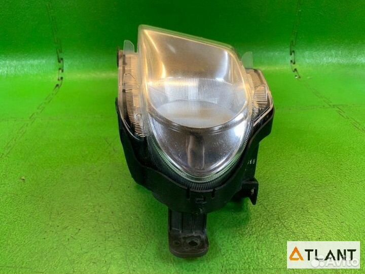 Туманка передняя левая toyota crown majesta