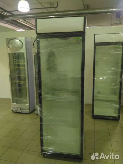 Холодильник витрина бу для напитков