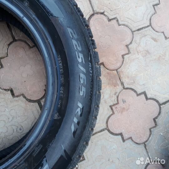 Pirelli Ice Zero 225/65 R17