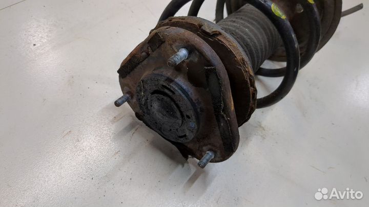 Амортизатор подвески Toyota Avensis 2, 2006