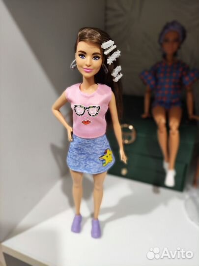 Барби экстра улыбашка на теле fashionistas
