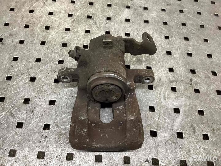 Суппорт задний правый Renault Espace