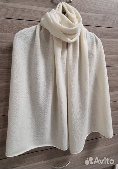 Вязаный шарф меринос белый молочный