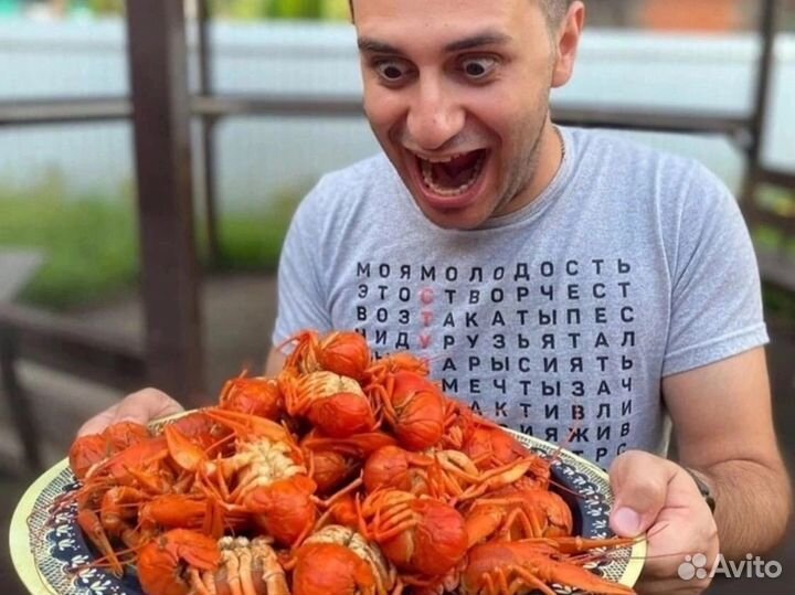 Раки сочные, в ведерках