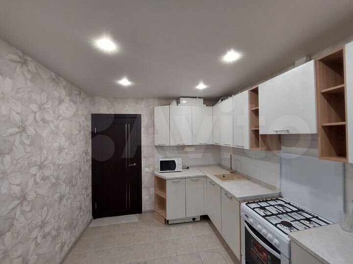 2-к. квартира, 55 м², 1/5 эт.